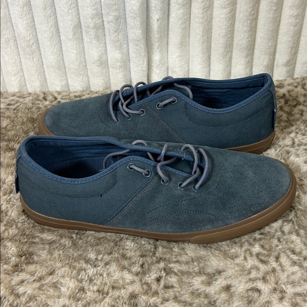 Dekline Belmont casual shoes in blue canvas and suede with a gum sole men’s 11